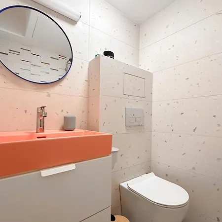 Apartment Scandinavian Charm - 1bd With Desk By Flat Manager