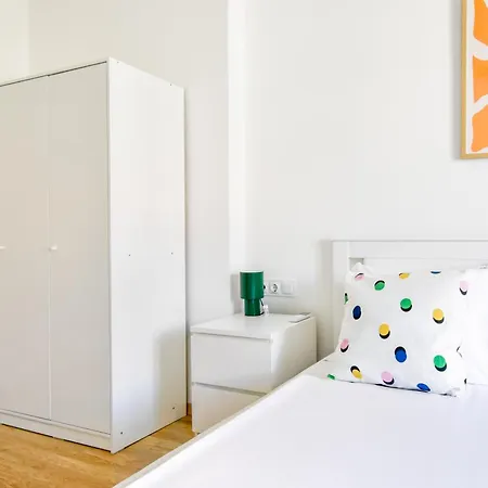 Scandinavian Charm - 1bd With Desk By Flat Manager *